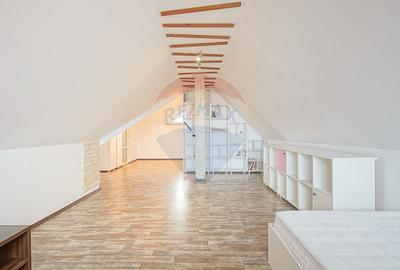 Casă cu 5 camere cu Teren 530 Mp în Central - 38