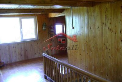 Casă cu Teren 880 Mp în Cornu - 10