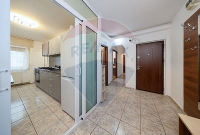 Apartament nou renovat, 3 camere, 2 bai, strada Paraului! - 8