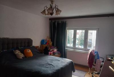 Apartament cu 2 camere decomandat în Răcădău - 1