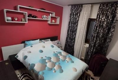 Alexandru - Minerva - 3 camere decomandat - mobilat - 1980 - 9