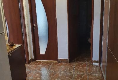 Ap. 3 camere , posibilitate in rate timp de 1 an ( acte notariat), Piata 1 Mai - 9