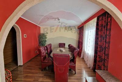 Apartament cu 4 camere de inchiriat - Aleea Dobrogei - 8