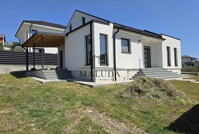 Casă individuală cu 3 camere cu Canalizare în Bradu - 2