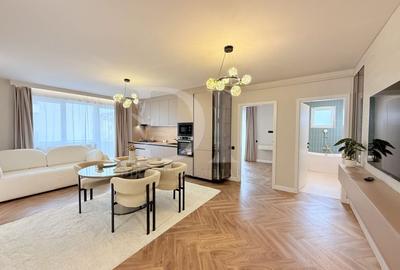 Apartament cu 3 camere semidecomandat, mobilat în Florești