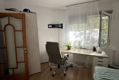 Apartament cu 3 camere decomandat în Canta - 2