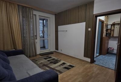 Apartament cu 2 camere semidecomandat, mobilat în City Park Mall