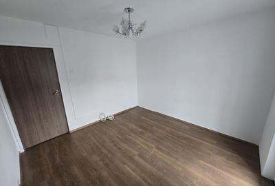 Etaj intermediar. Suprafata generoasa. 2 Bai. Boxa. - 6