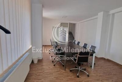 Casă individuală cu 6 camere cu Canalizare în Vatra Luminoasă - 1