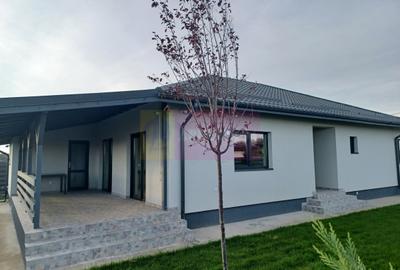 Casă cu 4 camere cu Teren 505 Mp în Central - 17