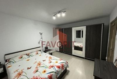 Apartament 1 cameră spațios, 32 mp, renovat, mobilat complet, Etaj 2 - 2