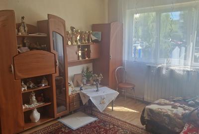 Apartament cu 3 camere semidecomandat în Central - 5