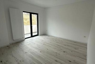 Garsonieră decomandată în Bucium - 1