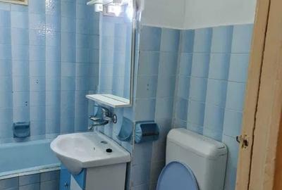 Apartament cu 3 camere decomandat în Inel II