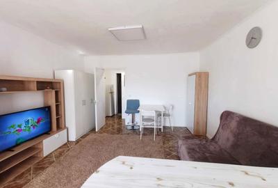 Garsonieră decomandată în Titan - 3