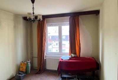 Apartament cu 3 camere decomandat în Complex Studențesc - 4