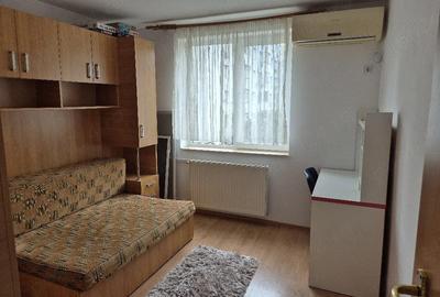 Apartament cu 3 camere decomandat în Rahova - 9