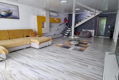 Casa De Vanzare - 6