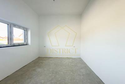 Duplex cu 5 camere cu Canalizare în Dumbrăvița - 4