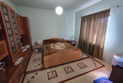 Casă Individuală cu 8 Camere și 4 Băi – de Vânzare în Ciarda Roșie - 375.000 Eur - 5