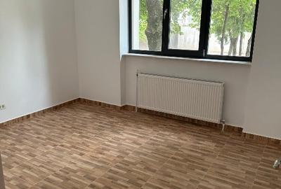 Casă individuală cu 5 camere cu Canalizare în Drumul Taberei - 16