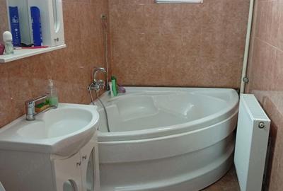 Apartament cu 4 camere semidecomandat în Central - 2