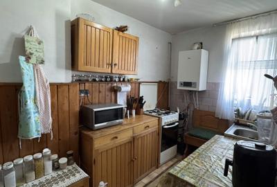2 cam, 51 mp, etaj 7, fara imbunatatiri, str. Cornisei - 14