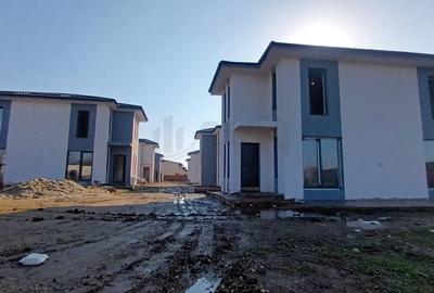 Casă individuală cu 4 camere cu Canalizare în Central - 20