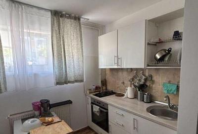 Apartament cu 2 camere decomandat, mobilat în Apărătorii Patriei