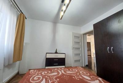 Apartament cu 3 camere decomandat în Central - 1