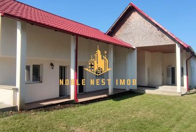 Casă cu 5 camere cu Teren 2500 Mp în Central - 2