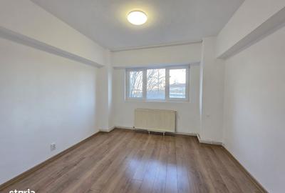 Apartament cu 3 camere decomandat în Tineretului
