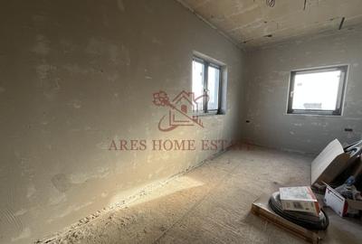 Duplex cu 4 camere cu Canalizare în Moșnița Nouă - 8