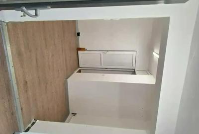 Spațiu comercial, de 20 mp, în Central - 4