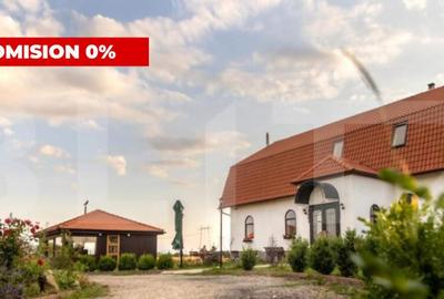 Casă cu 7 camere cu Teren 3000 Mp în Central