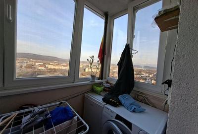 Apartament cu 3 camere decomandat, mobilat în Vasile Aaron - 16