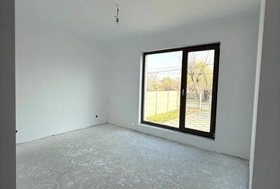 De Vanzare Vila Tip Duplex zona Centrala - 2