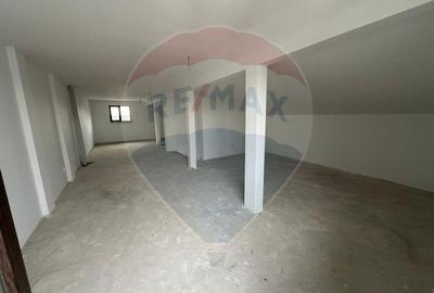 DE VANZARE Casa / Vila 5 camere in Otopeni McDonalds - 17