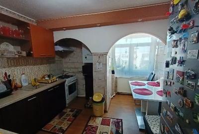 Apartament cu 3 camere decomandat în Central - 7