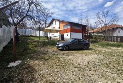 Casă cu 5 camere cu Teren 569 Mp în Central - 13
