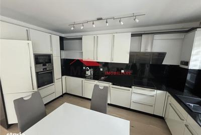 Casă cu 4 camere în Central - 3