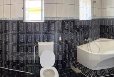 Casă cu 4 camere cu Teren 480 Mp în Central - 3