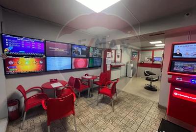 Spațiu comercial, de 35 mp, în Central - 4