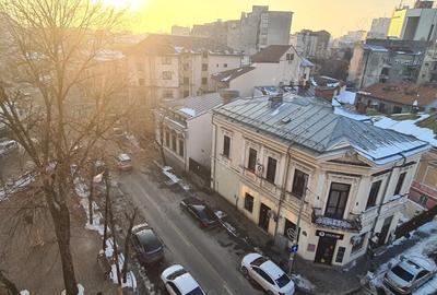 Apartament cu 2 camere decomandat în Ultracentral