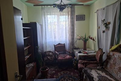 De vanzare apartament cu 3 camere in Dambu - 3