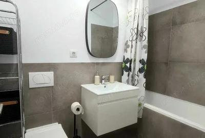 Apartament cu 2 camere semidecomandat în Soarelui