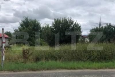 Teren de 2000 mp, în Stupini