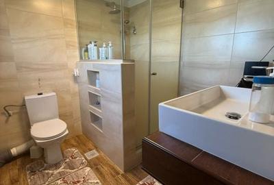 Casă cu 6 camere cu Teren 2000 Mp în Coșoveni - 11