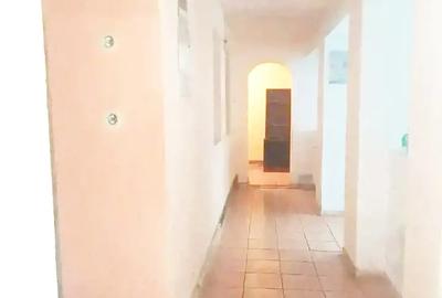 Casă cu 3 camere în Nădab