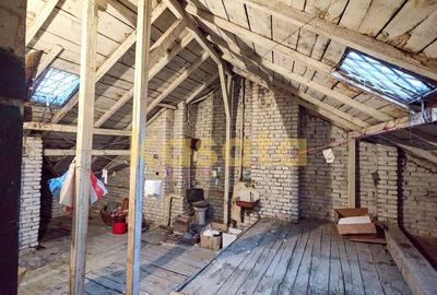 CASĂ CLASICĂ DE VANZARE CU POTENȚIAL PREMIUM ÎN ZONA 1 MAI - 35